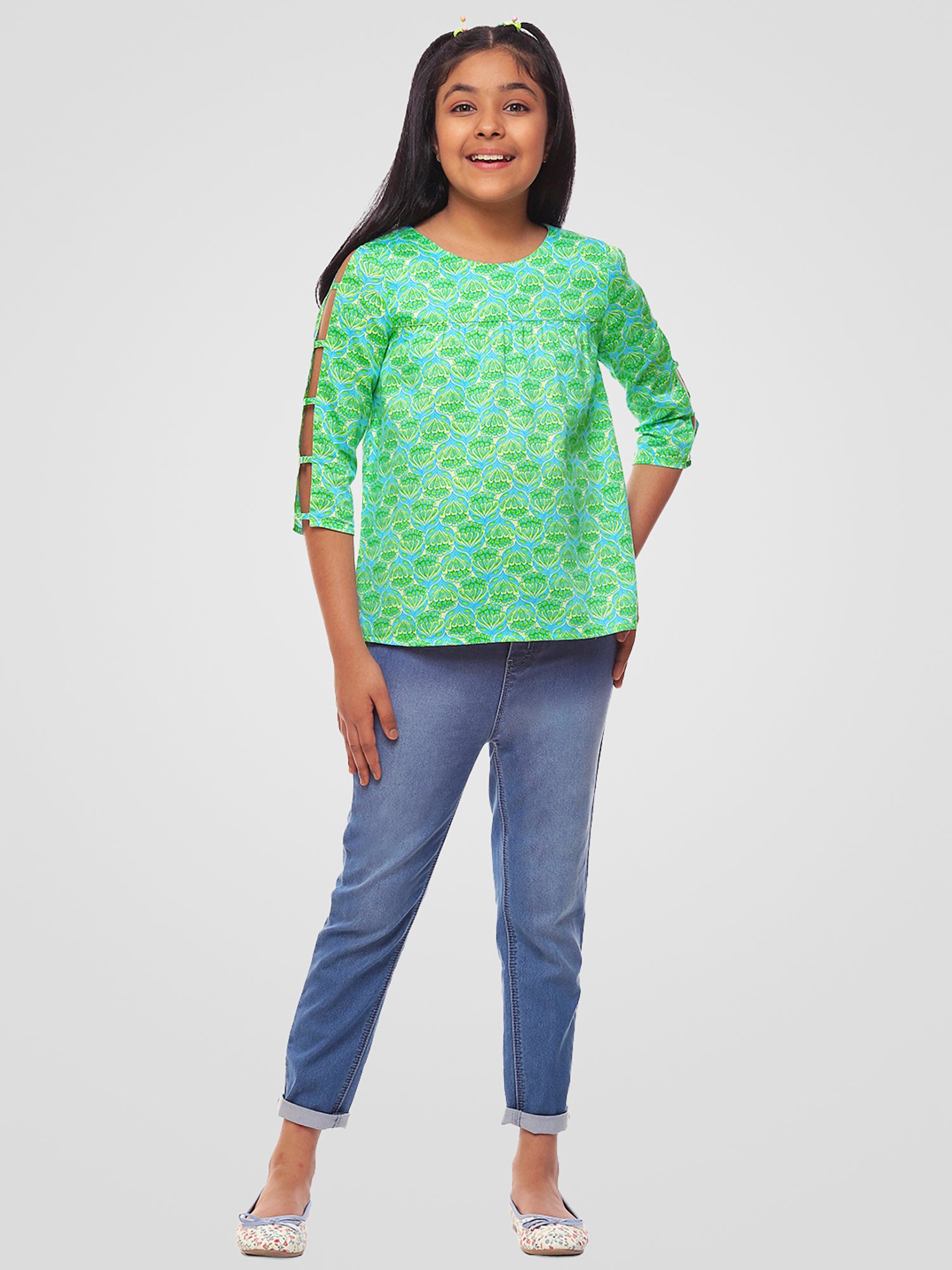 Girls Slit Sleeves Top