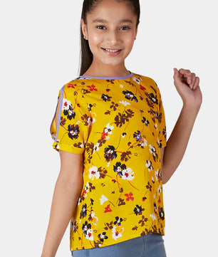 Girls Slit Sleeve Top